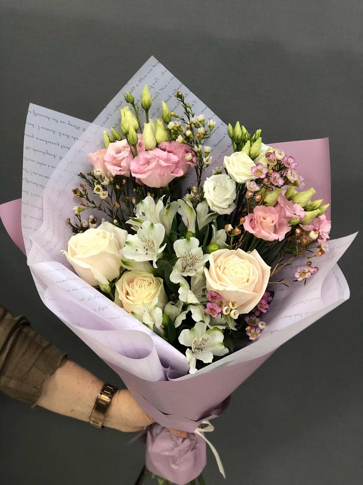 Букет цветов из: Альстромерии, Розы и Лизиантусы в Никулино