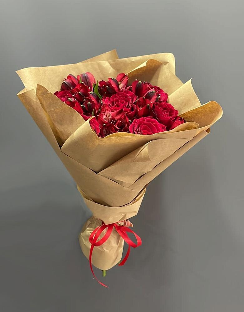 Букет цветов из: Альстромерии и Розы в Никулино