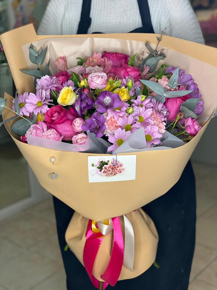 Букет цветов из: Хризантемы, Гвоздики и Альстромерии в Никулино