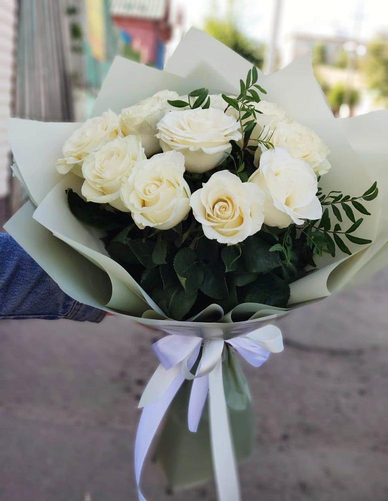Букет Белые розы Проуд в Никулино