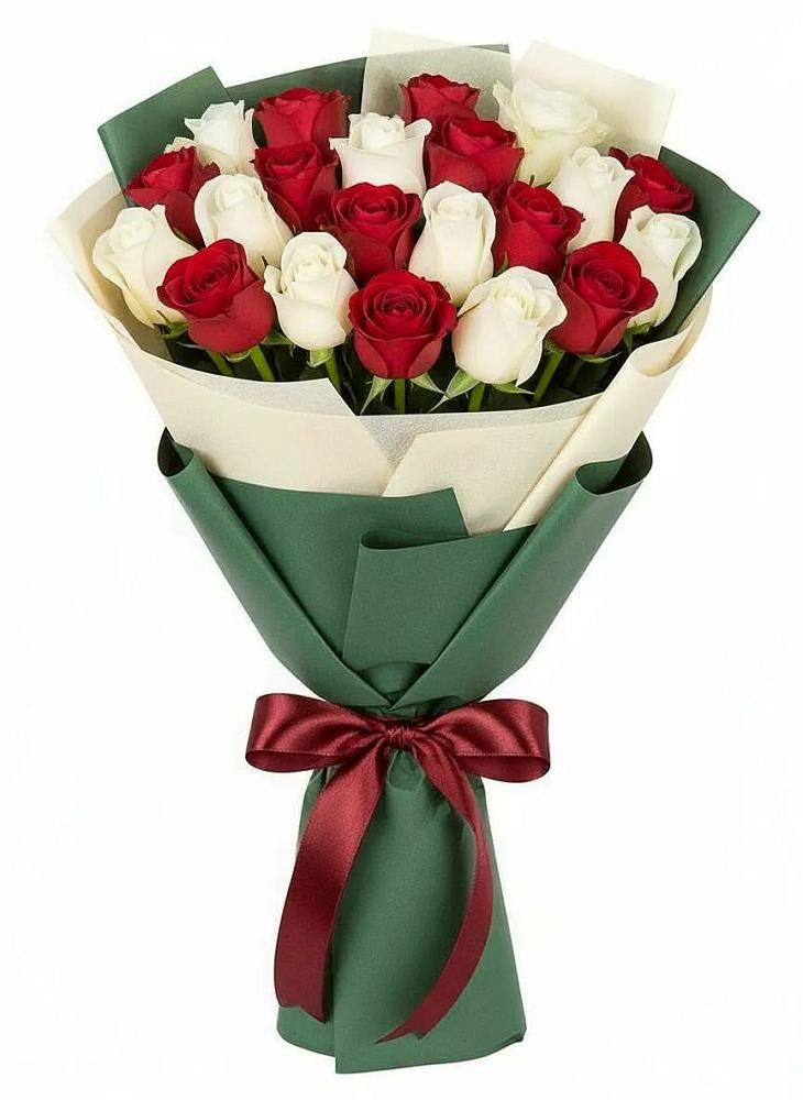 Букет Микс из красных и белых роз в Никулино