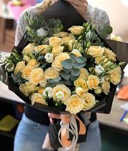 Букет цветов из:  Розы и Лизиантусы в Никулино
