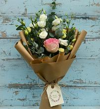 Букет цветов из:  Розы и Лизиантусы в Никулино