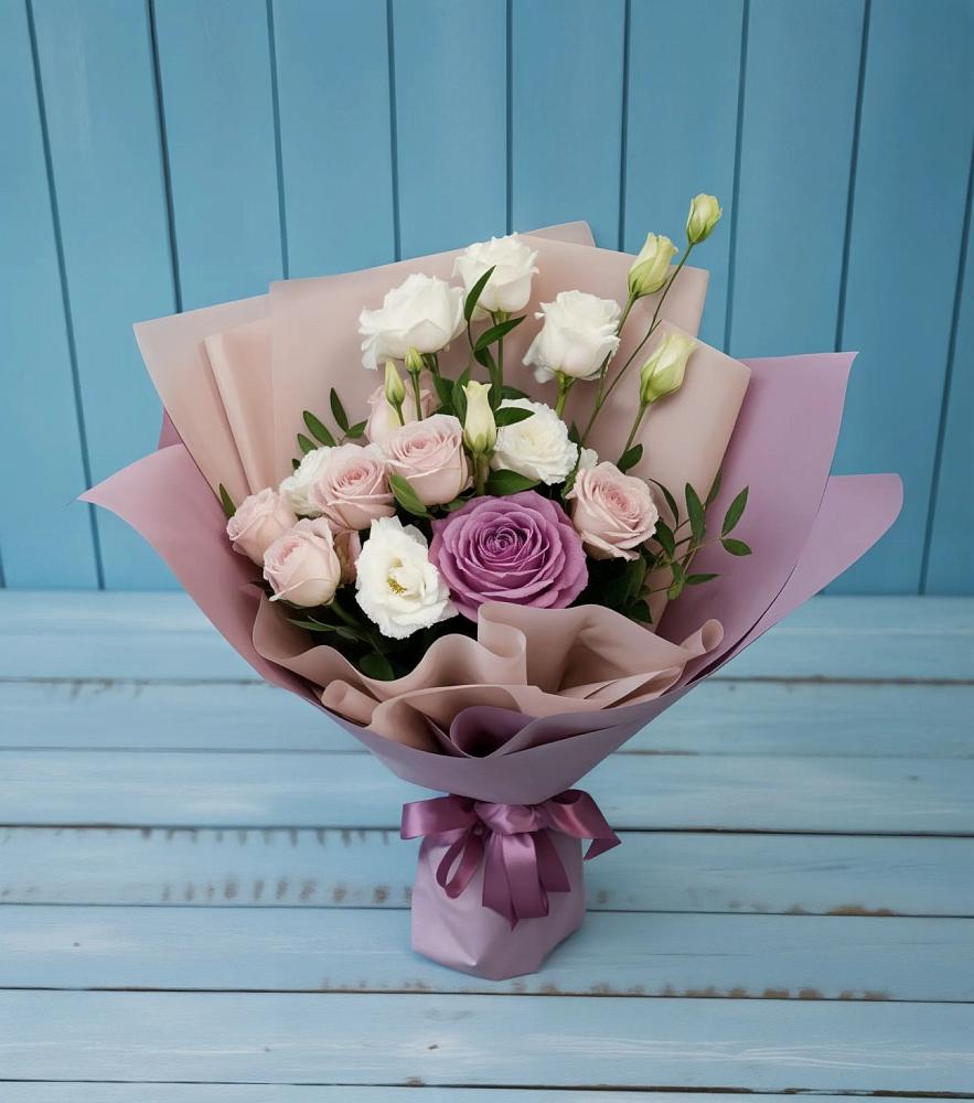 Букет цветов из: Розы и Лизиантусы в Никулино